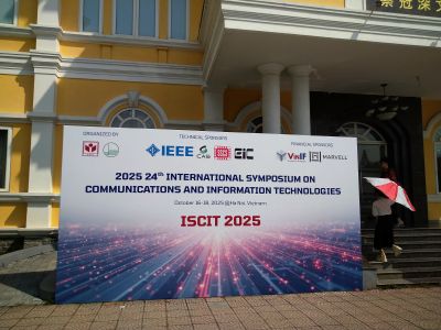 壁に掛けられた看板
AI 生成コンテンツは誤りを含む可能性があります。