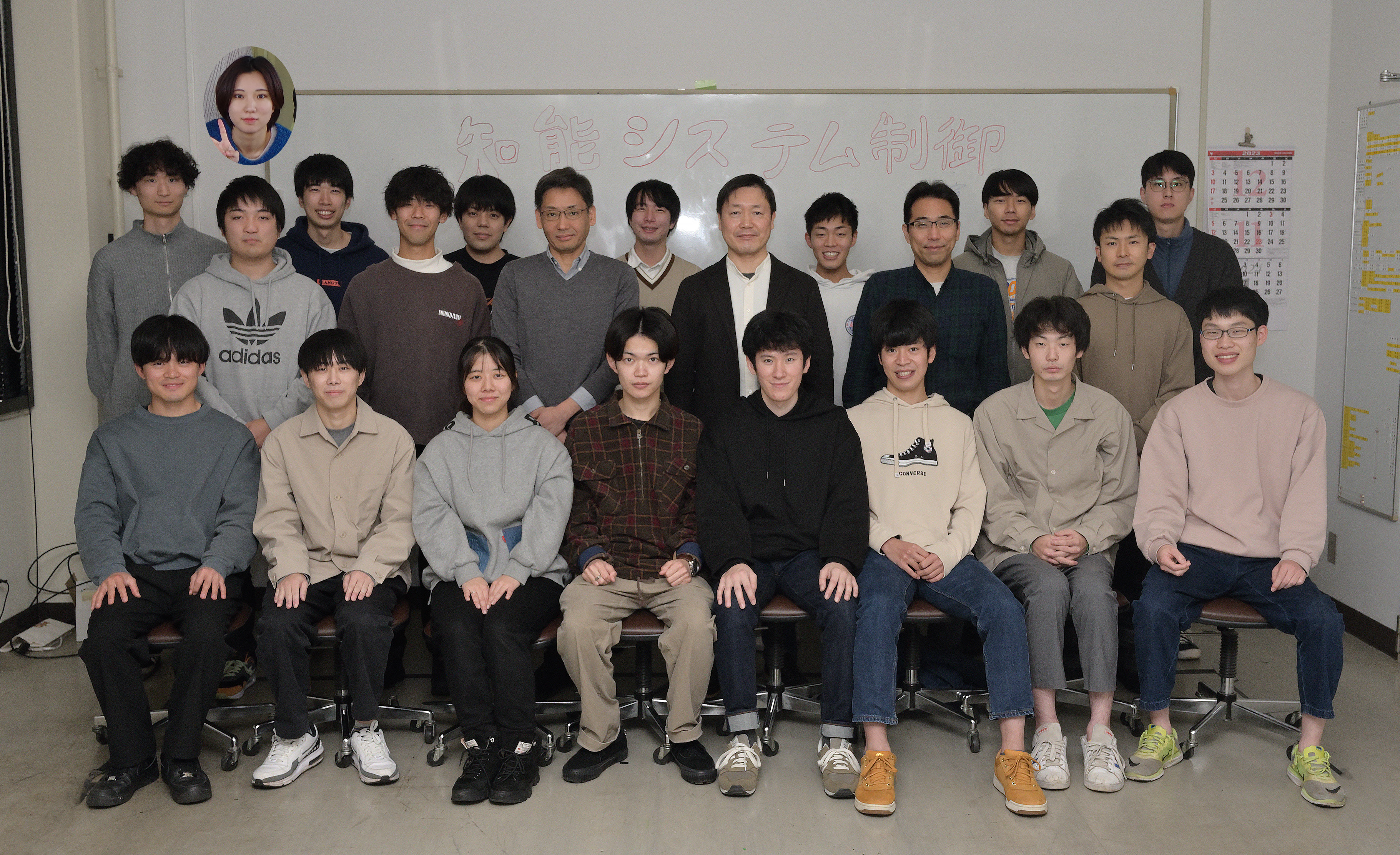 研究室集合写真20231221.jpg 研究室集合写真20231221.jpg